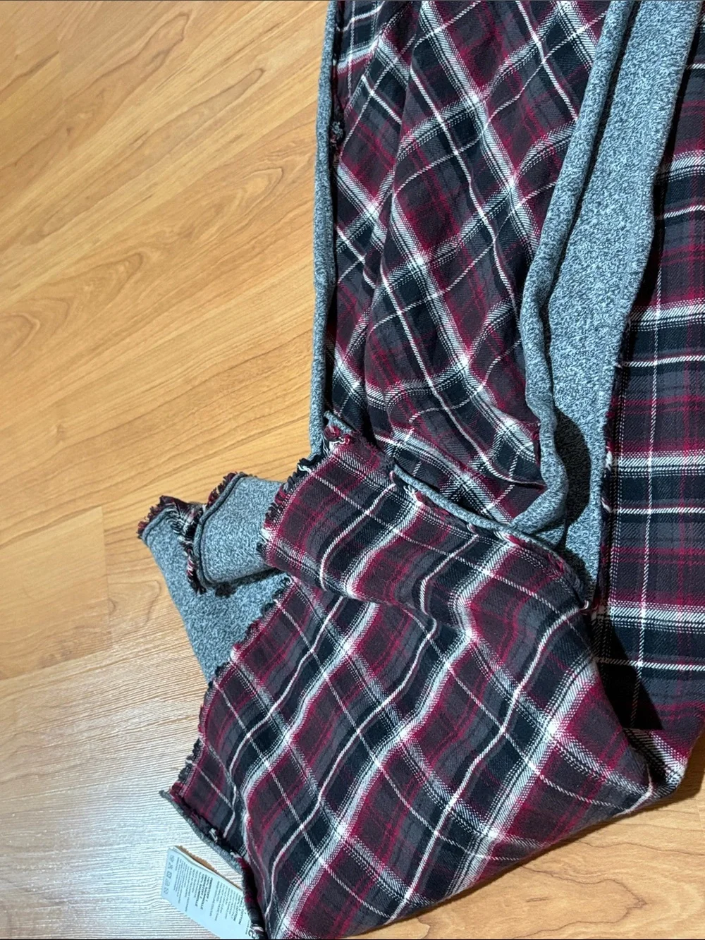 Izzue reversible scarf
